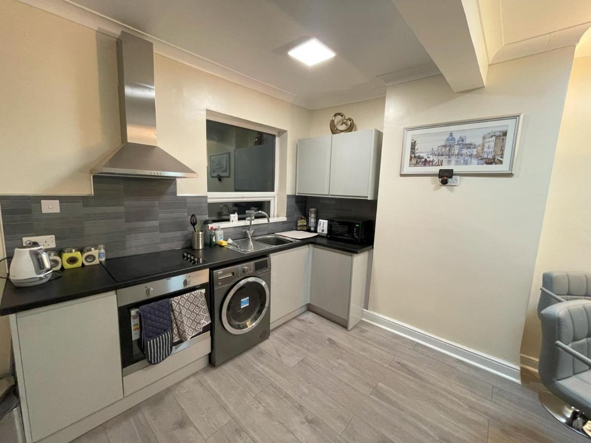 2 Bed 1st Floor Flat Near Centre Apartamento Nottingham