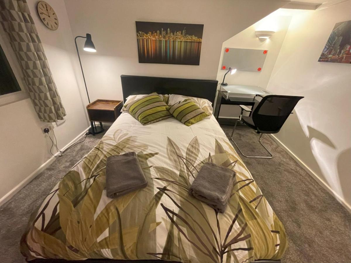 2 Bed 1st Floor Flat Near Centre * Nottingham