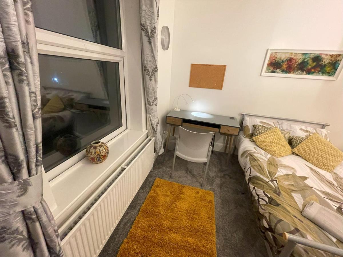 2 Bed 1st Floor Flat Near Centre Nottingham