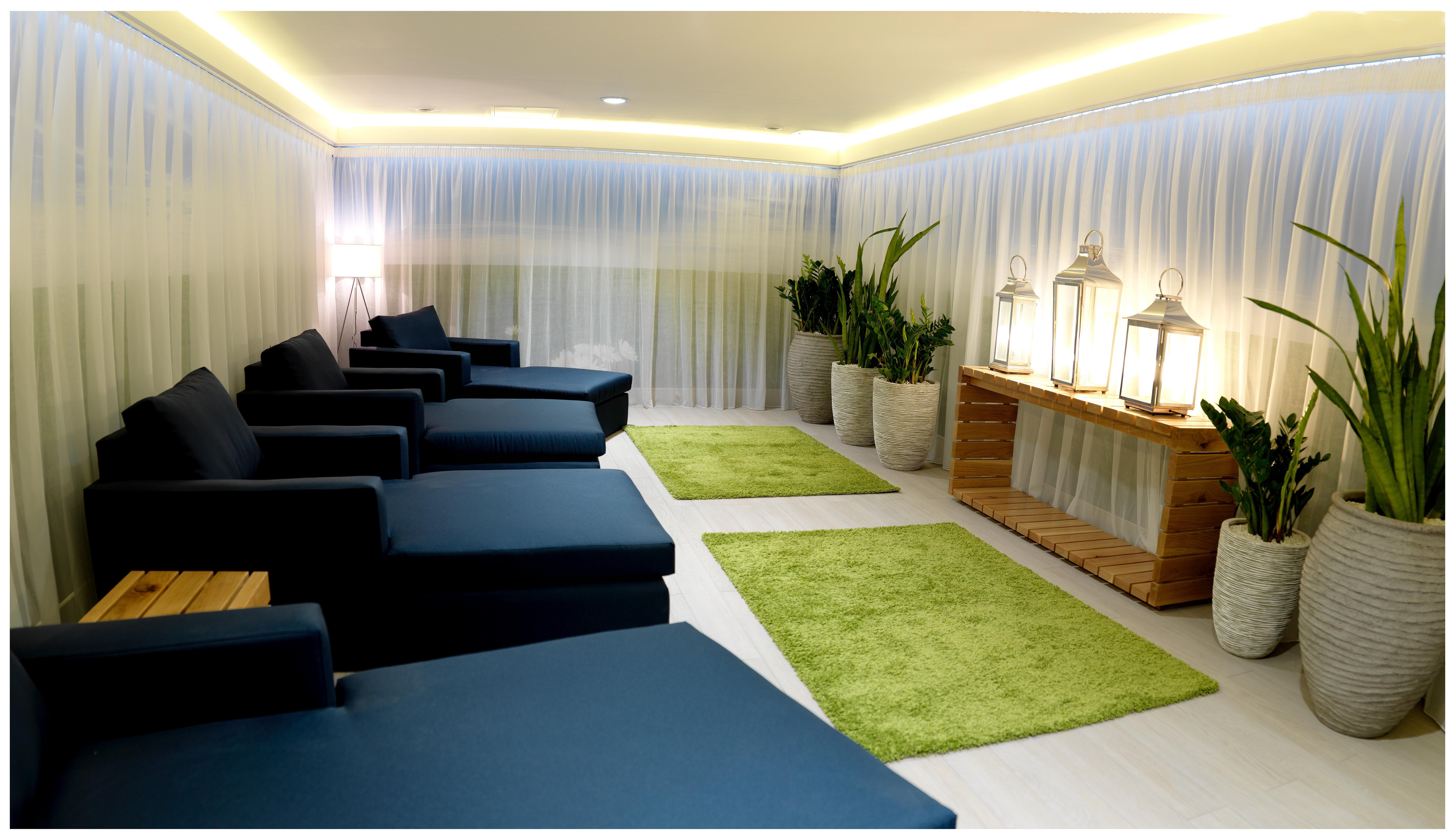 Crowne Plaza By Ihg