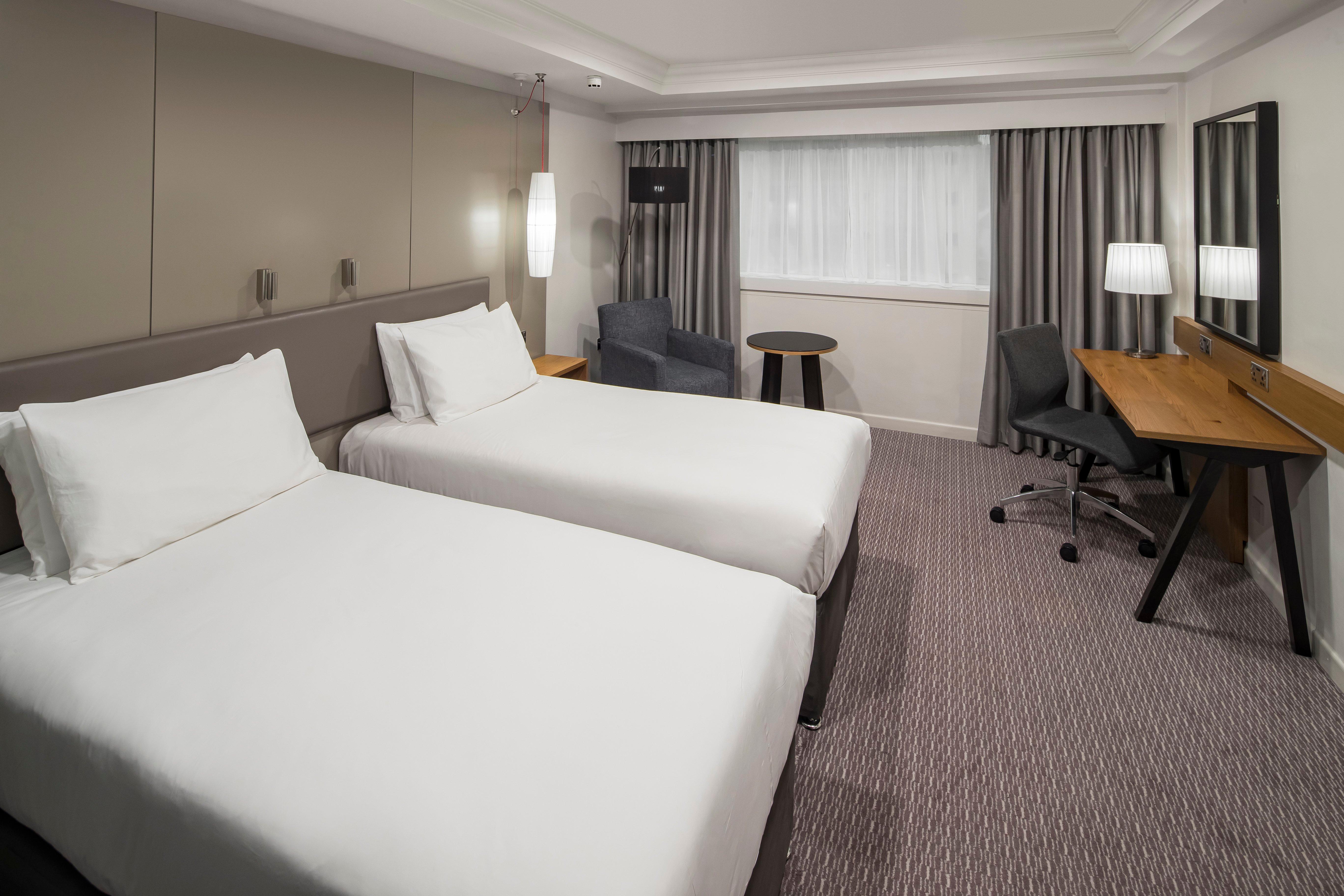 Crowne Plaza By Ihg 4*