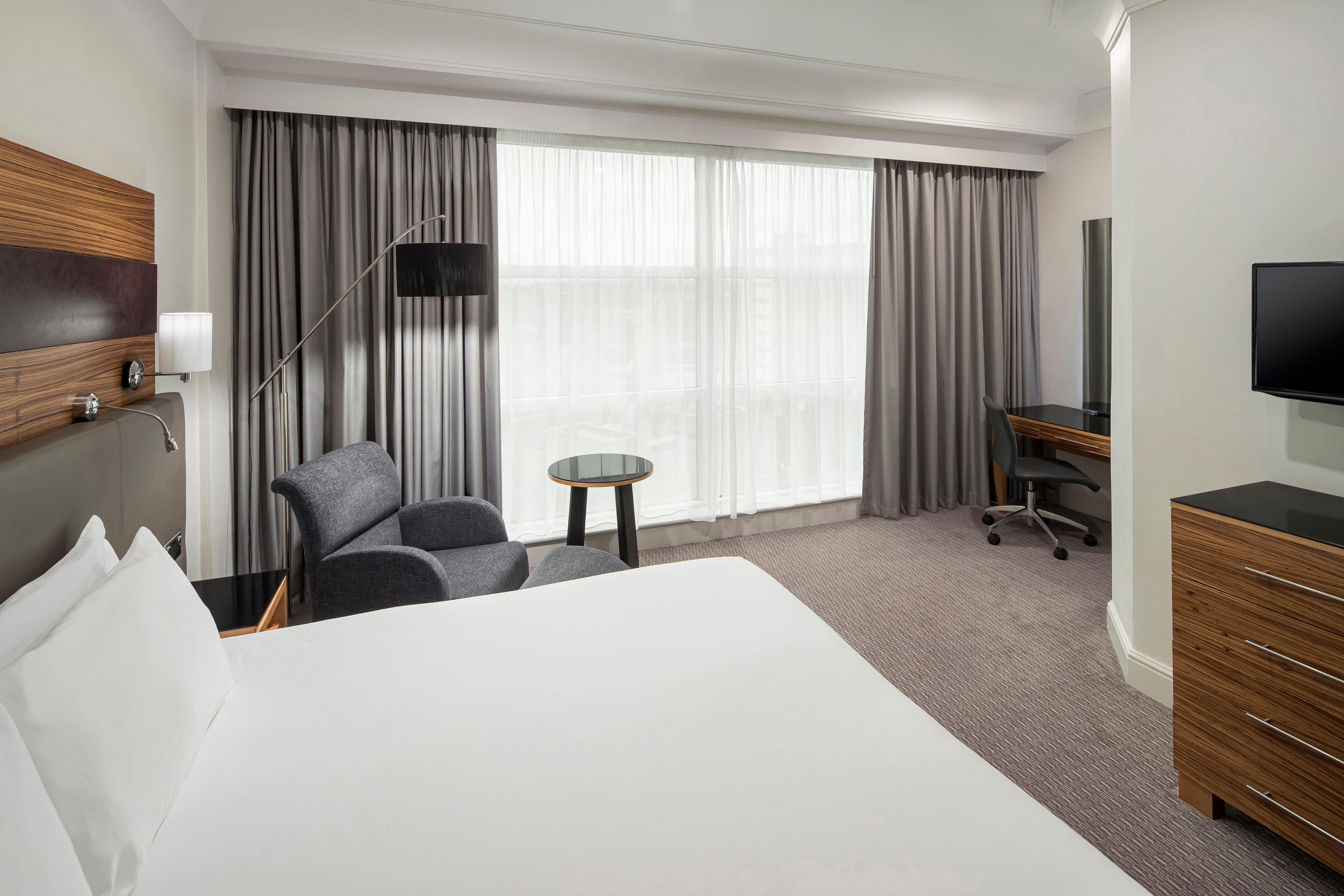 Crowne Plaza By Ihg Hotel