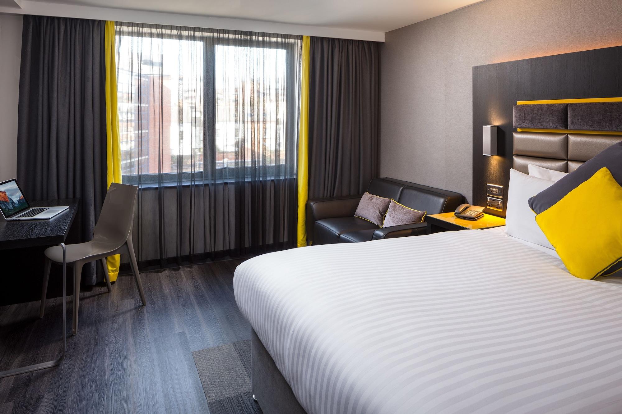 Roomzzz Nottingham