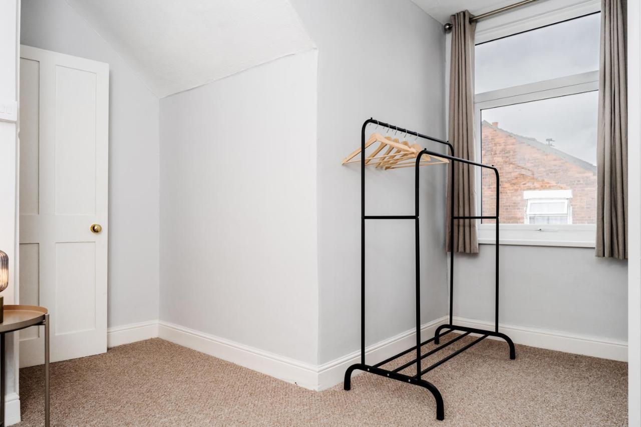 Alice's Stay: Parking + Close To The Motor Point Arena Holiday home