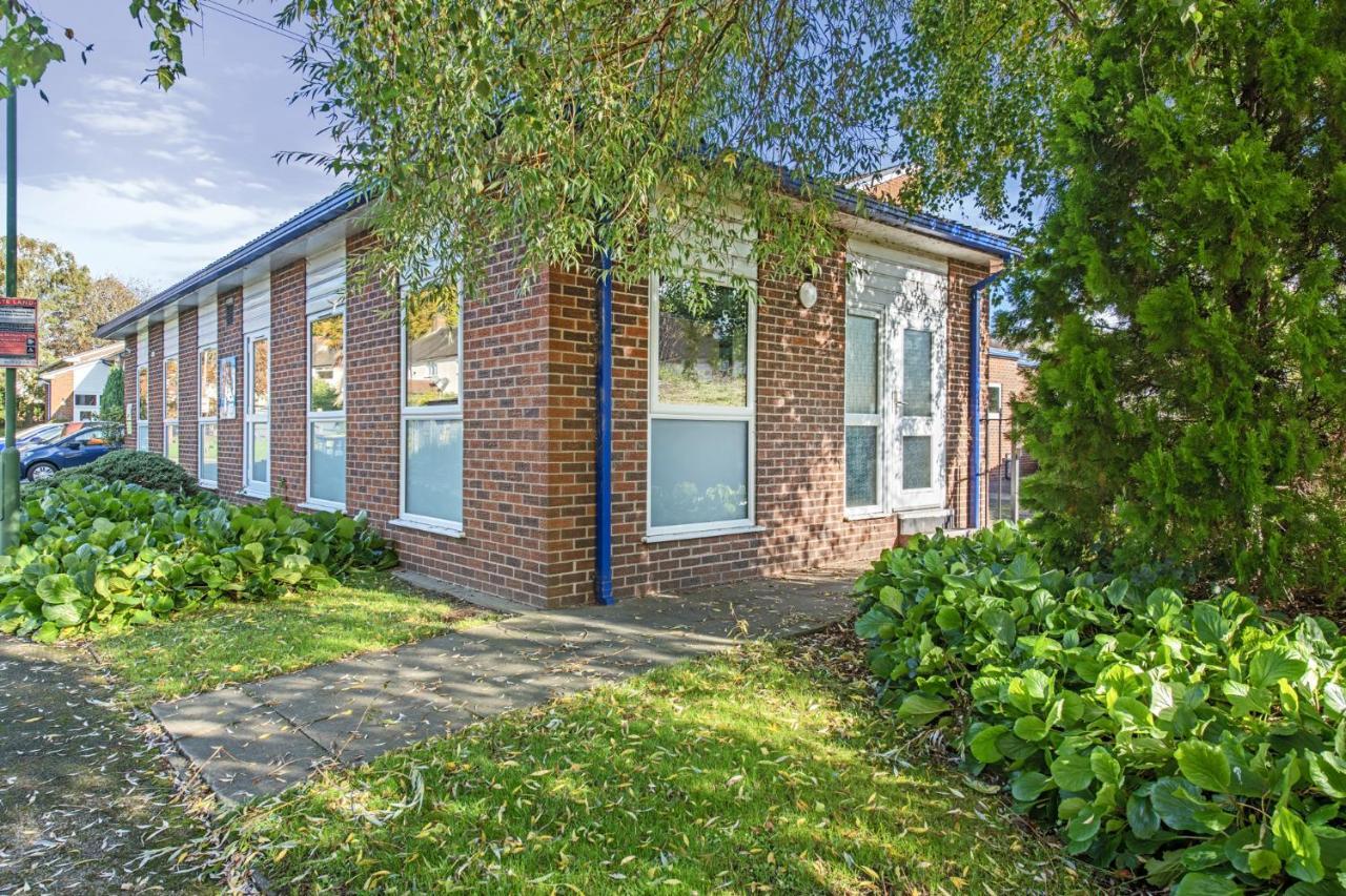 Holiday home Brand New 1-bed Flat With Free Parking