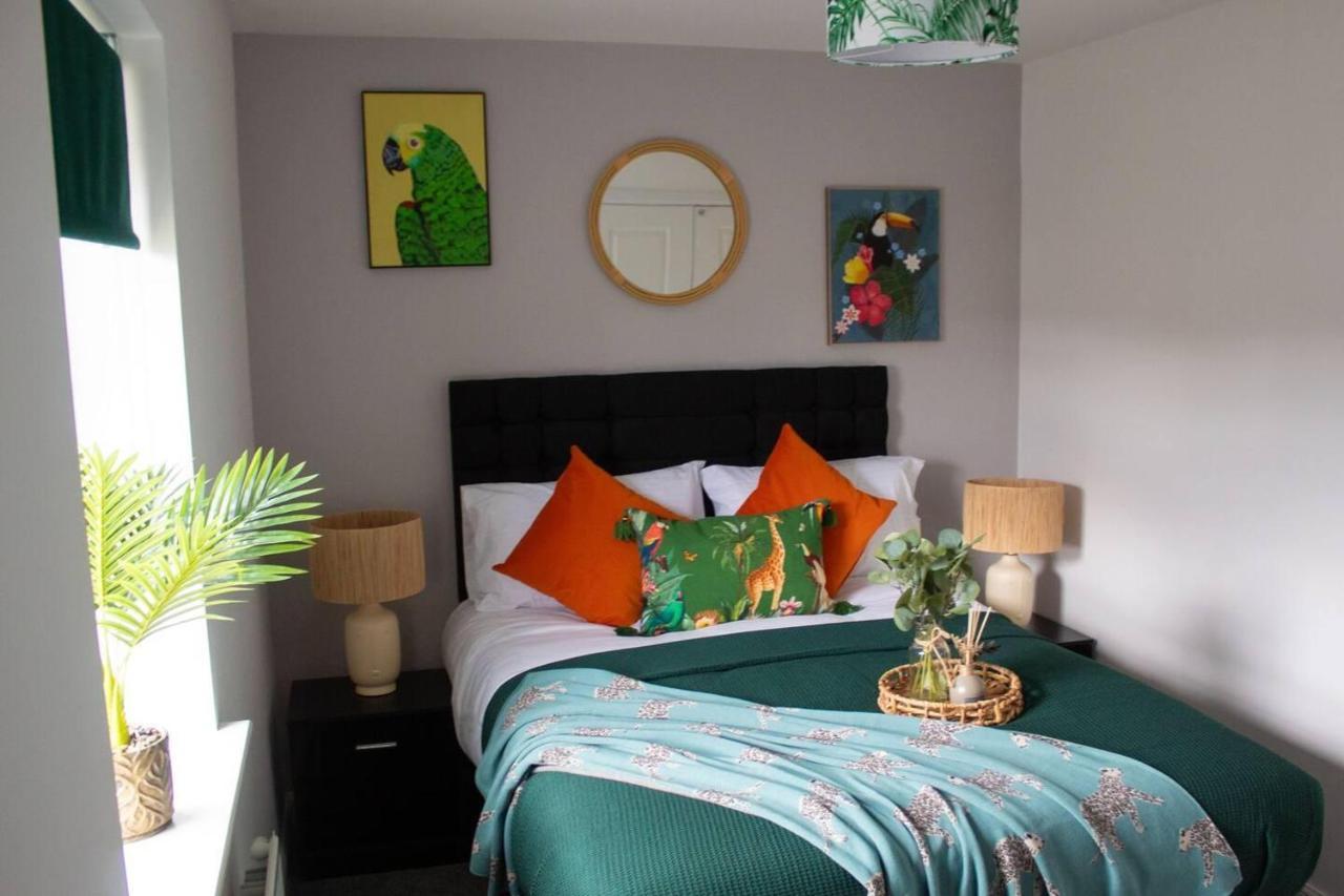 Holiday home Cosy 2-bed House In *