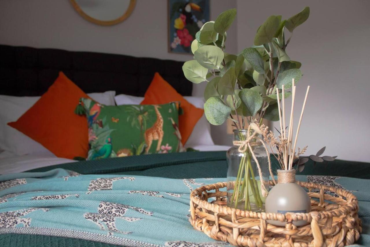 Cosy 2-bed House In Holiday home *