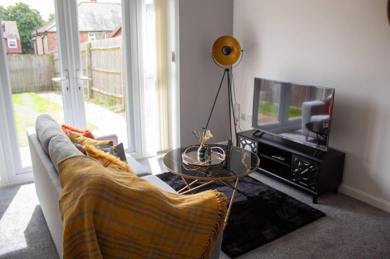 Cosy 2-bed House In *