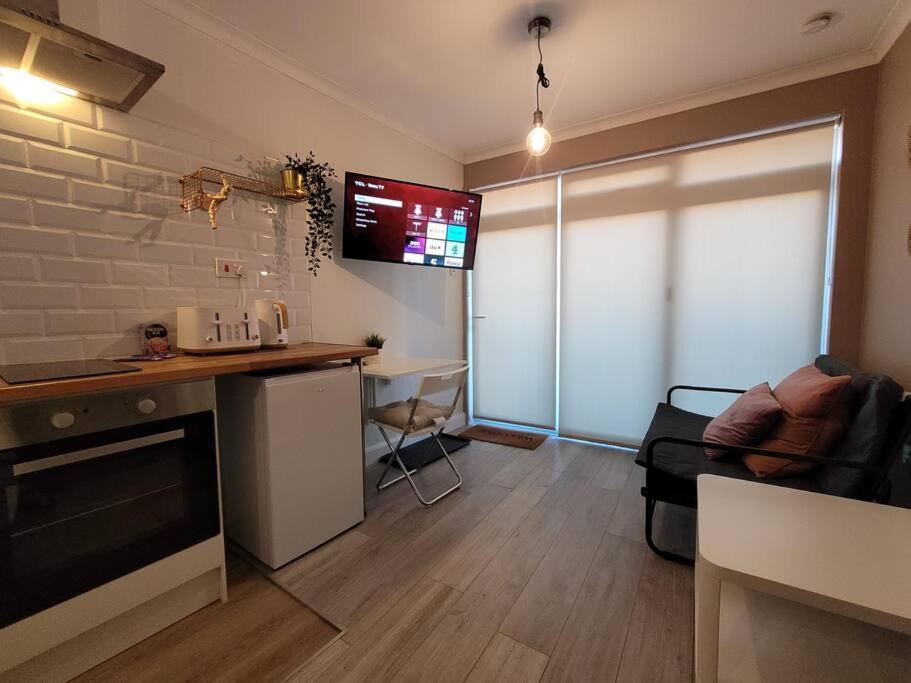 Apartamento Cosy & Convenient Space Near M1, Em Airport & Nottingham
