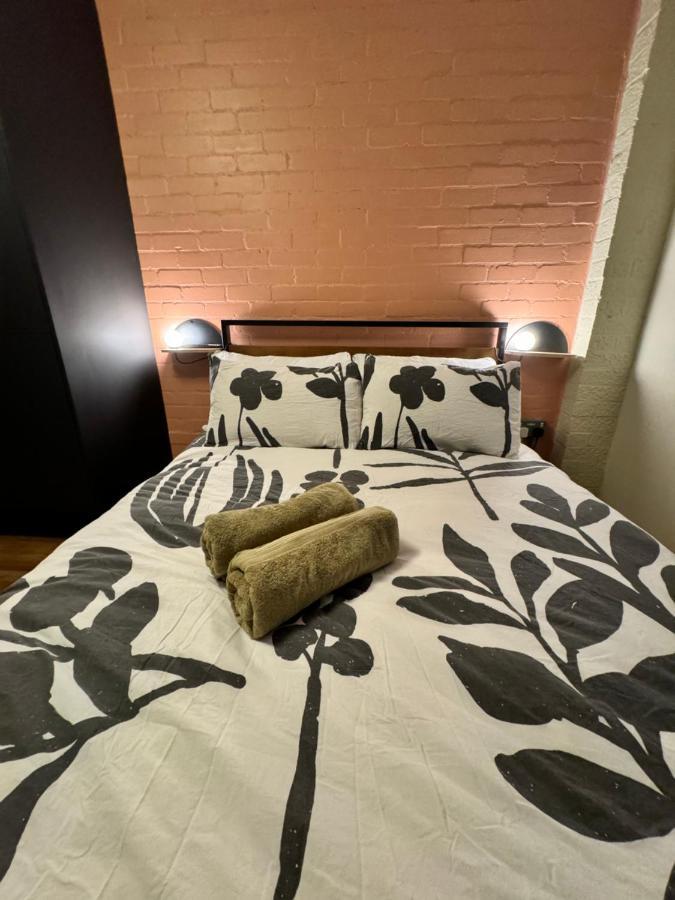Modern Self Contained Studio With Free Parking * Nottingham