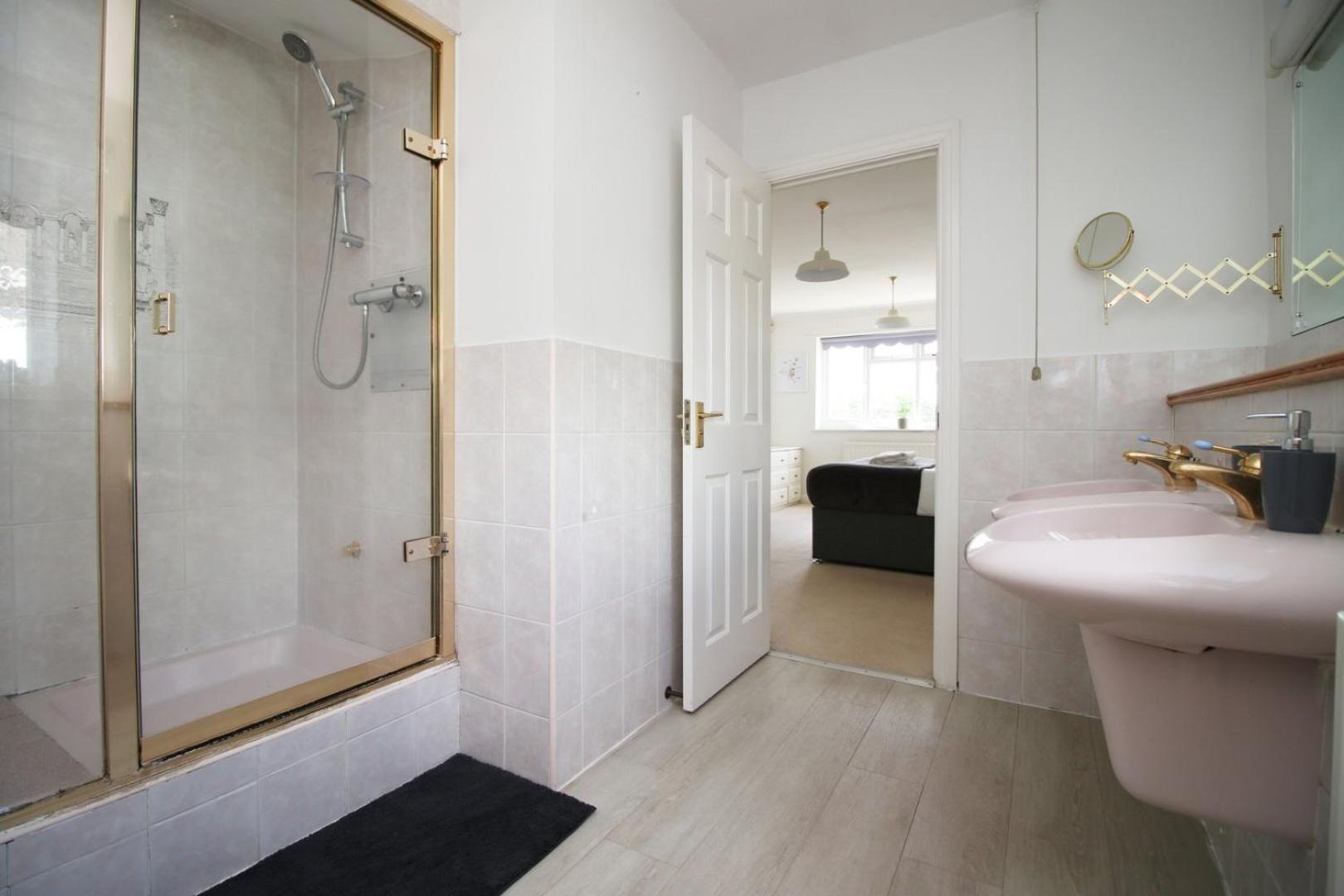 Guest house Chartwell Grove Nottingham