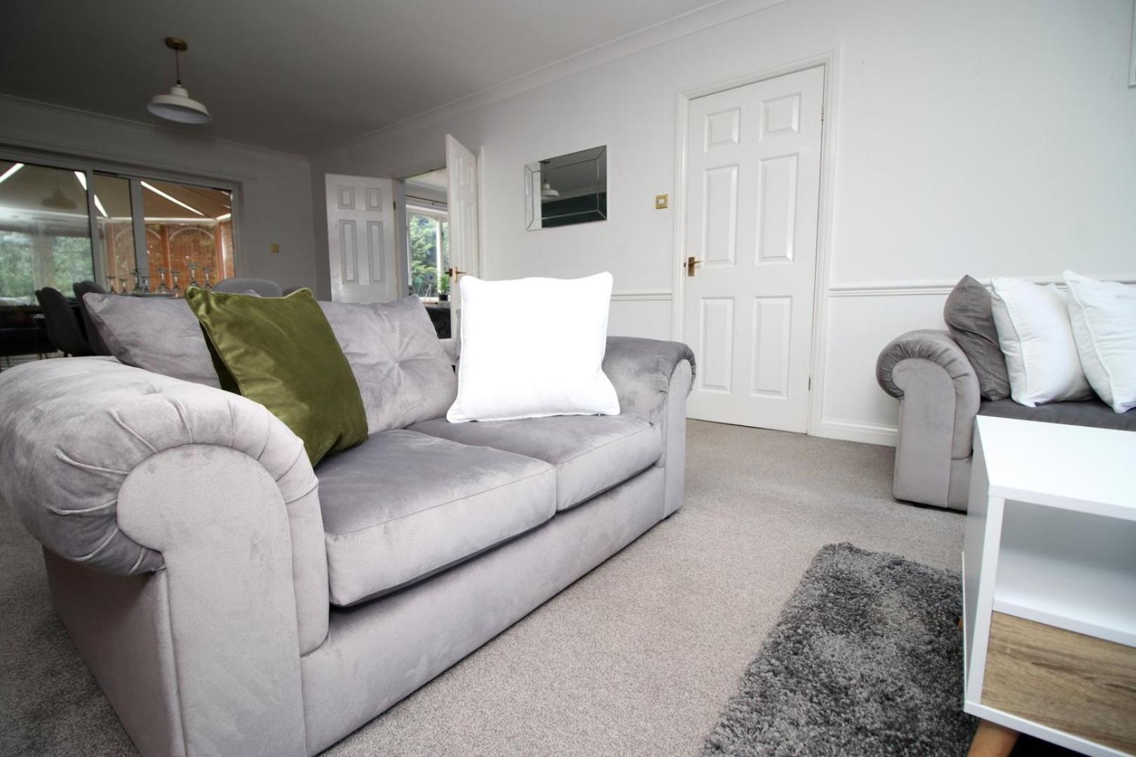 Chartwell Grove Guest house