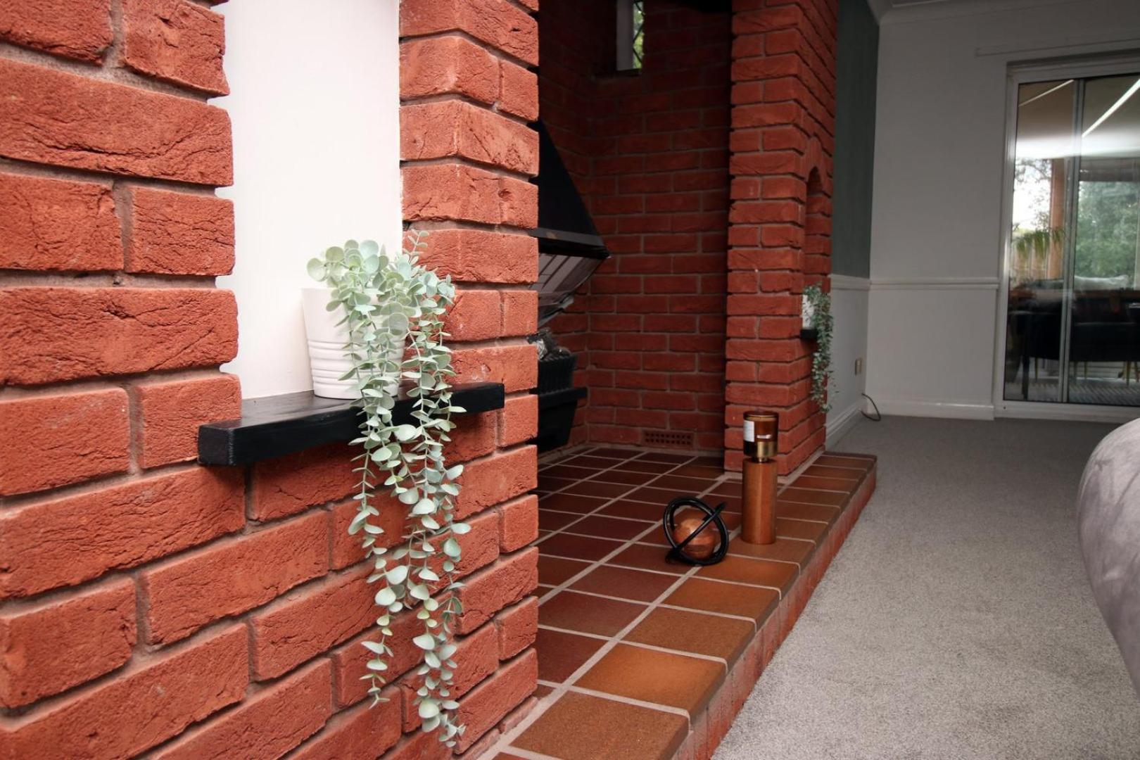 Guest house Chartwell Grove *