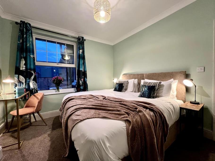 The Lily•central Beeston•private Apartment•smarttv•free Wi-fi•tram• Apartment