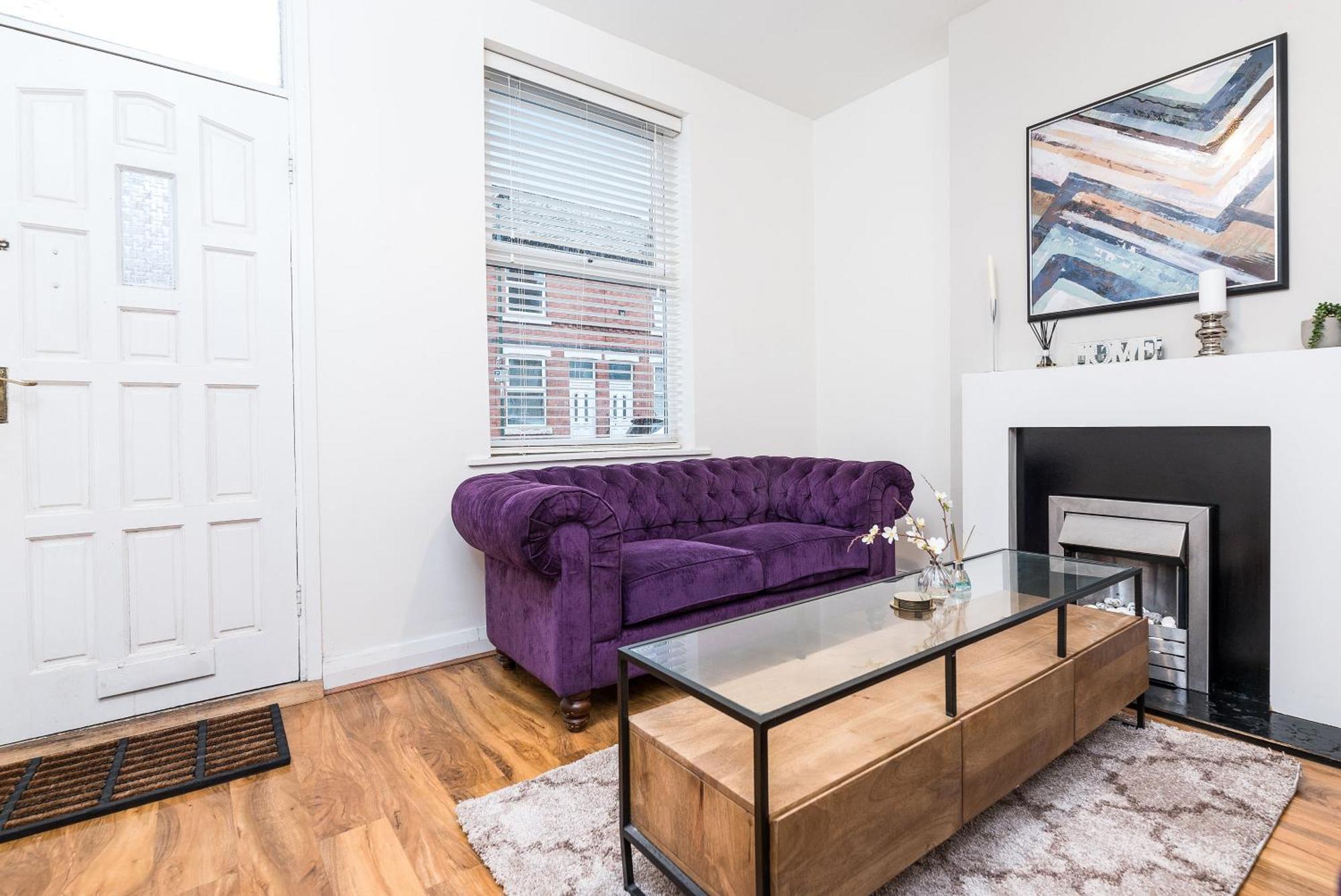 4 Bed House, Ng7 - Spacious&stylish - Free Parking *