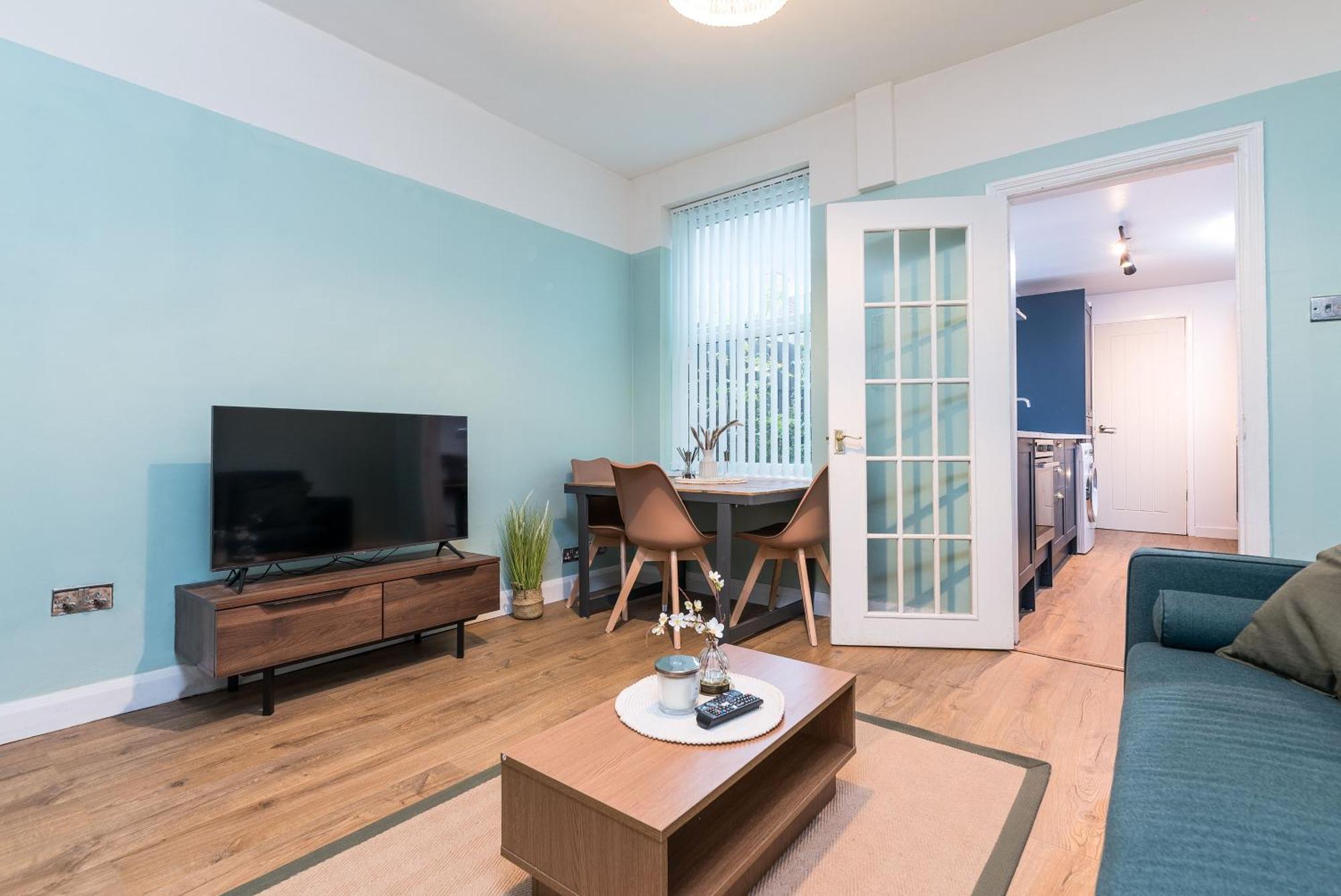 Holiday home 4 Bed House, Ng7 - Spacious&stylish - Free Parking *
