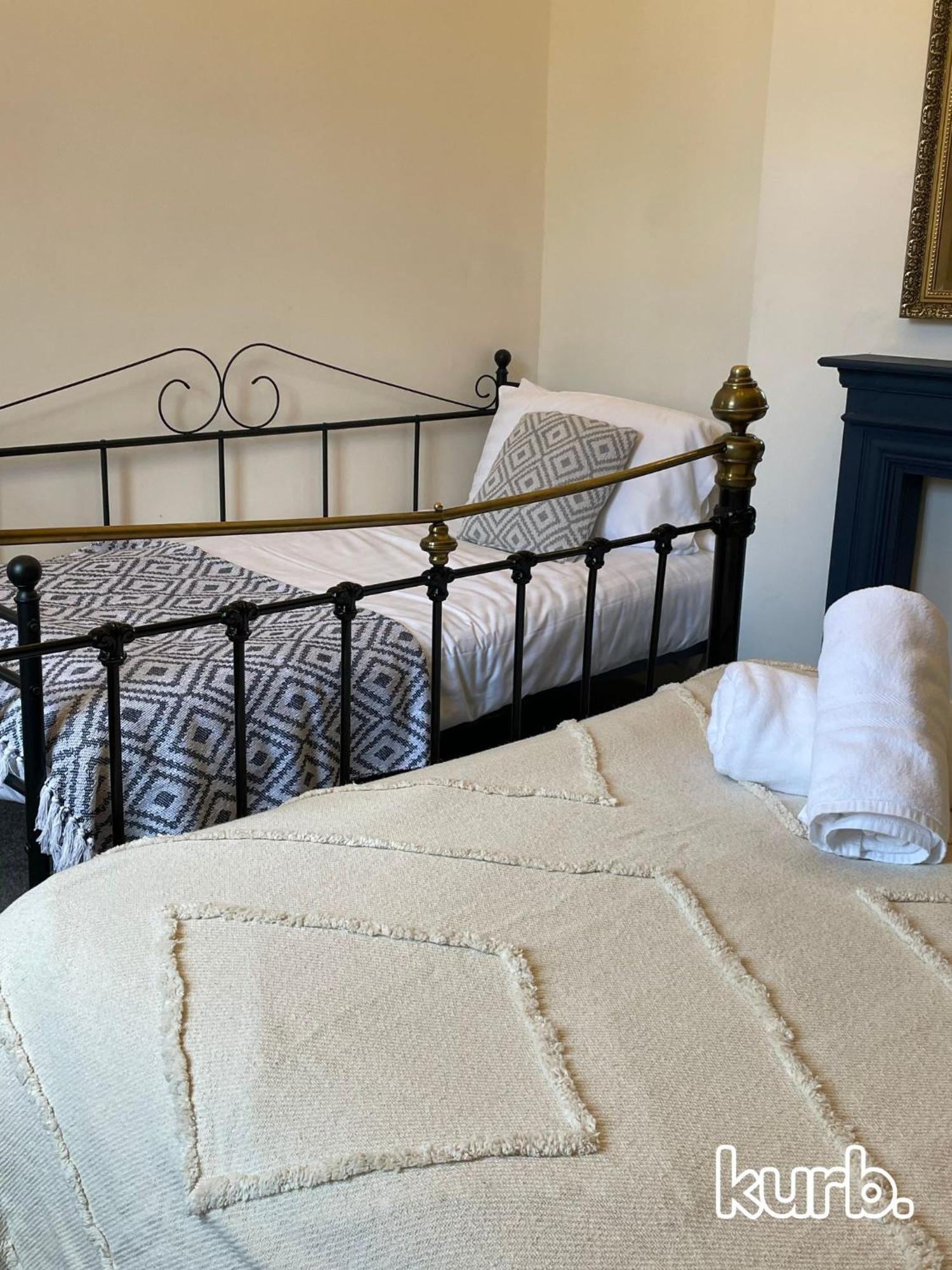 Holiday home The Church House - 3 Bedroom House + Free Parking Nottingham