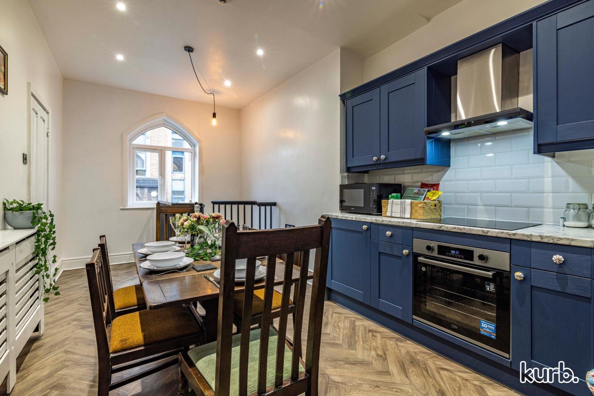 The Church House - 3 Bedroom House + Free Parking Holiday home *