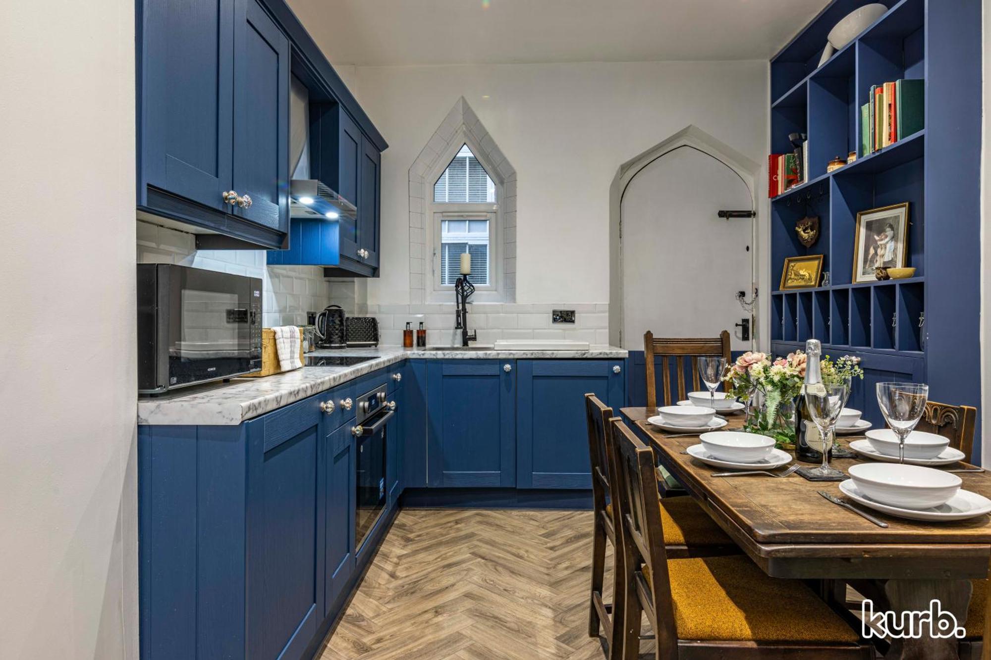 The Church House - 3 Bedroom House + Free Parking Holiday home Nottingham