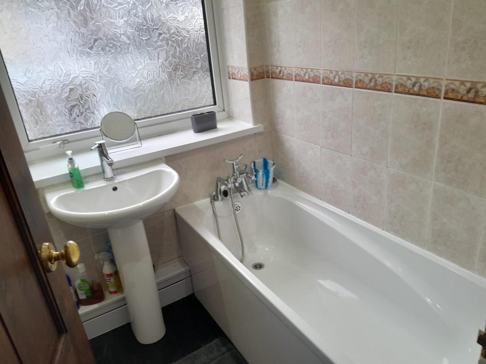 Holiday home Amazing 3 Bedroom Entire House *