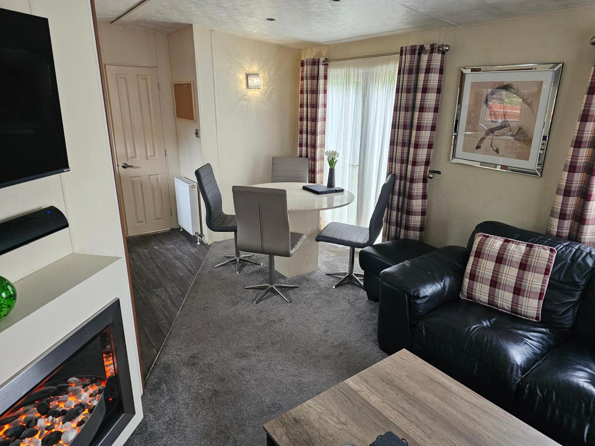 Guest house Tudor 3*