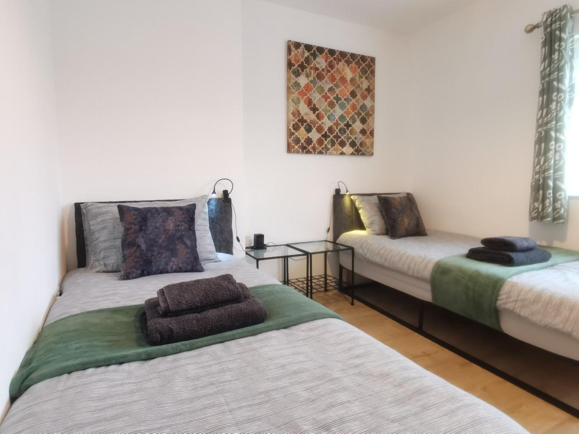 Holiday home Contemporary 3 Bedroom House With Garden And Private Parking Nottingham
