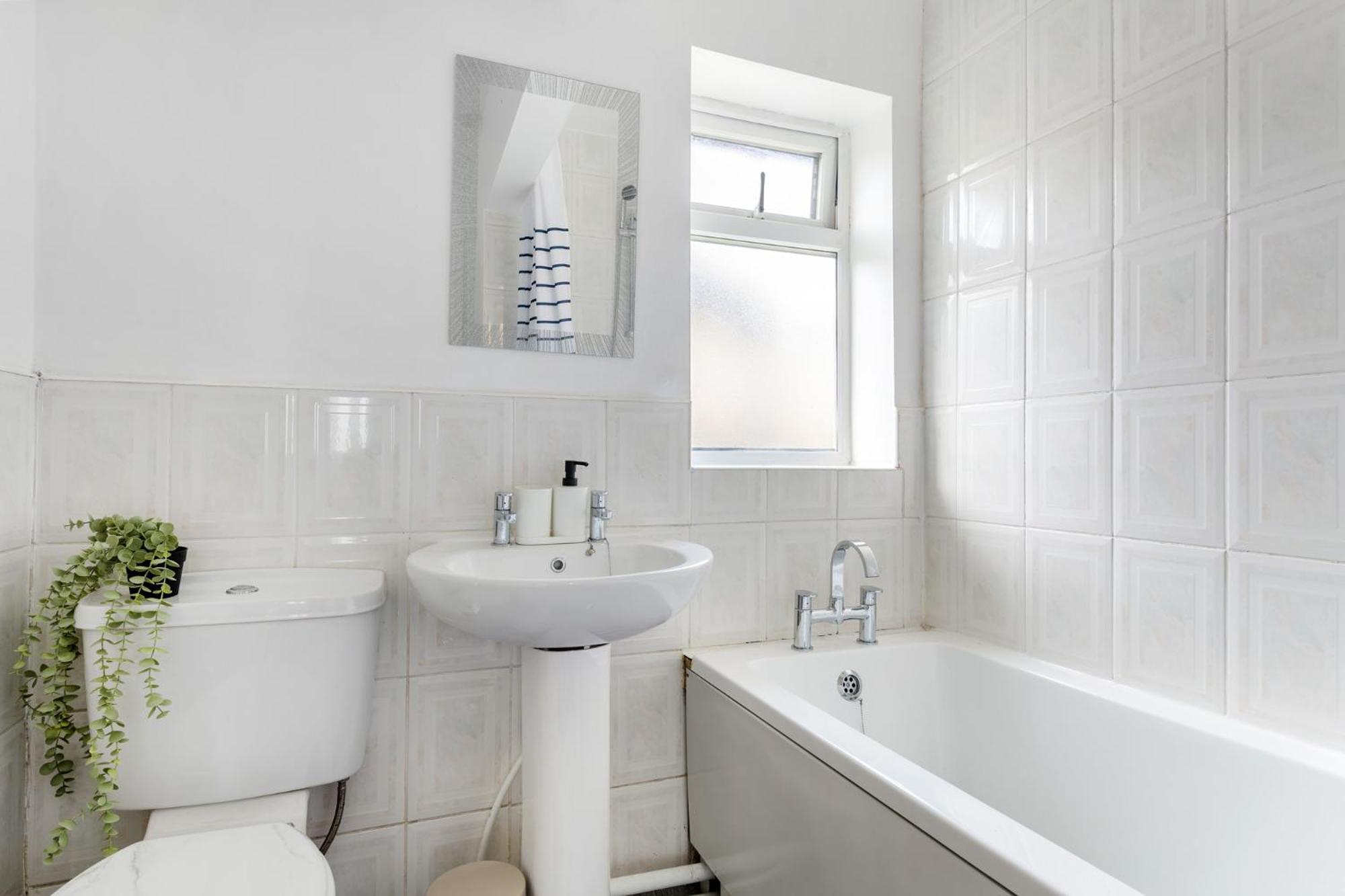 Jasig - Comfy 3 Bedroom House In Nottingham, Sleeps 6 Apartamento