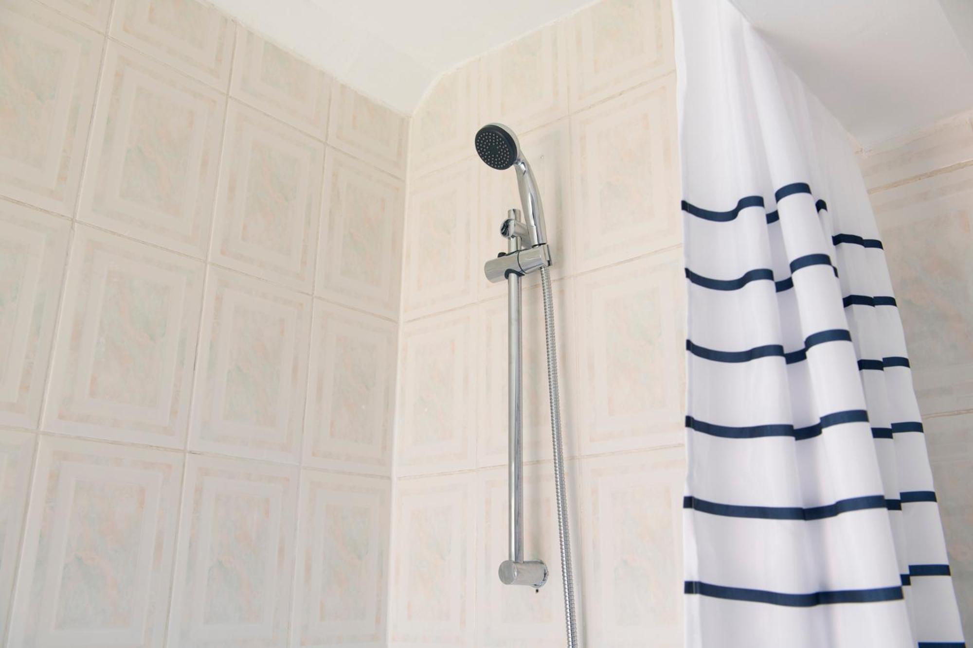 Apartamento Jasig - Comfy 3 Bedroom House In Nottingham, Sleeps 6 *