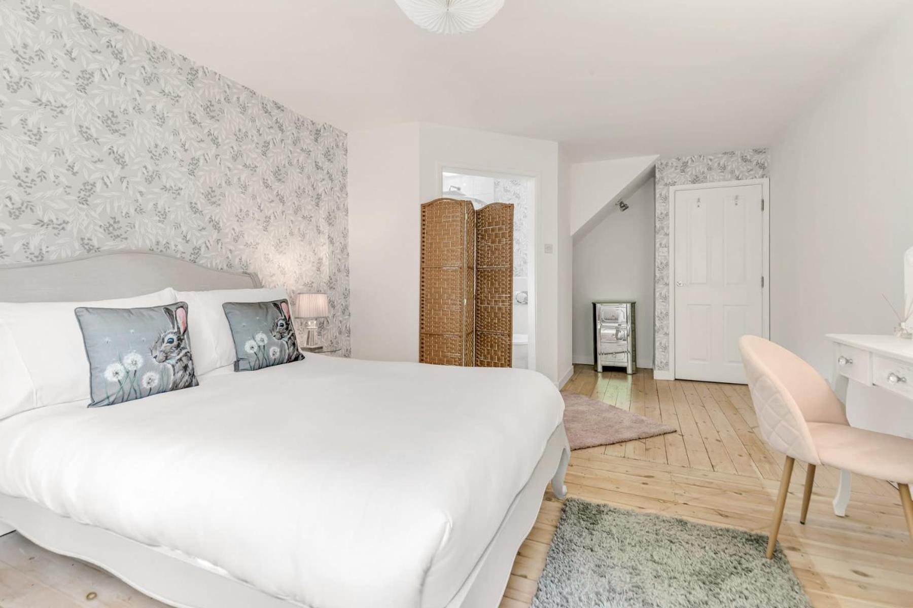 Holiday home Wollaton House