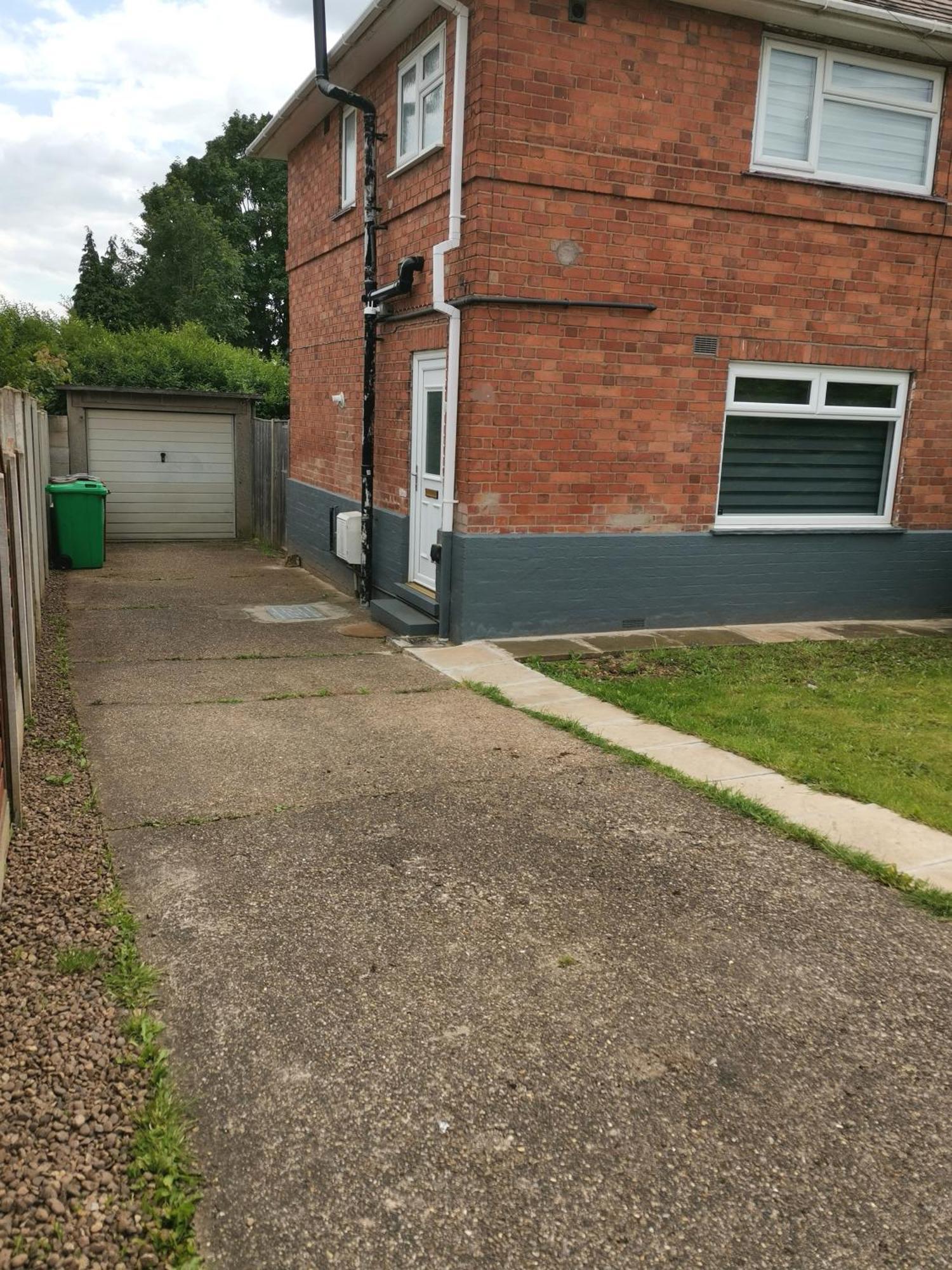 Holiday home Contemporary 3 Bedroom House With Garden And Private Parking *