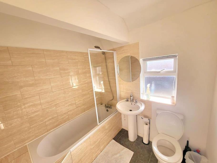 Apartment Cosy Entire 3 Bed House With Free Parking Nottingham