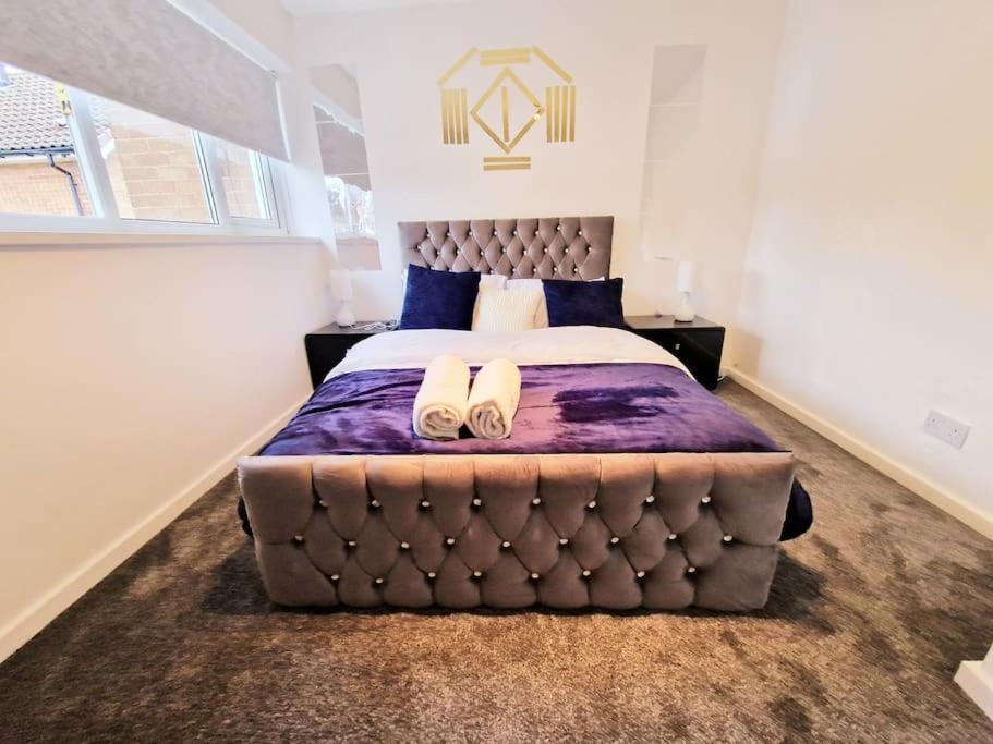 Cosy Entire 3 Bed House With Free Parking Apartment