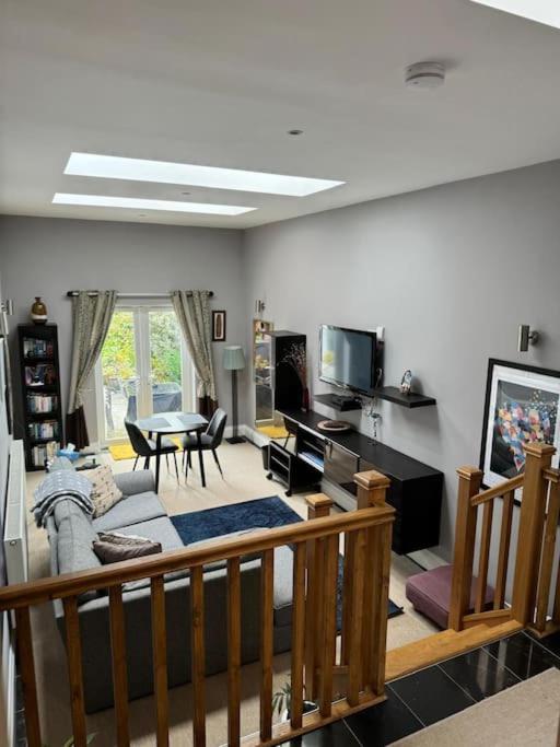 Harringtons Apartment *