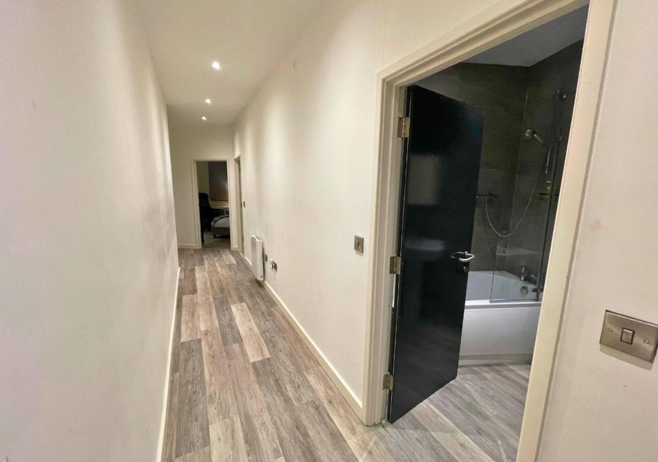 Modern Comfort In Centre *