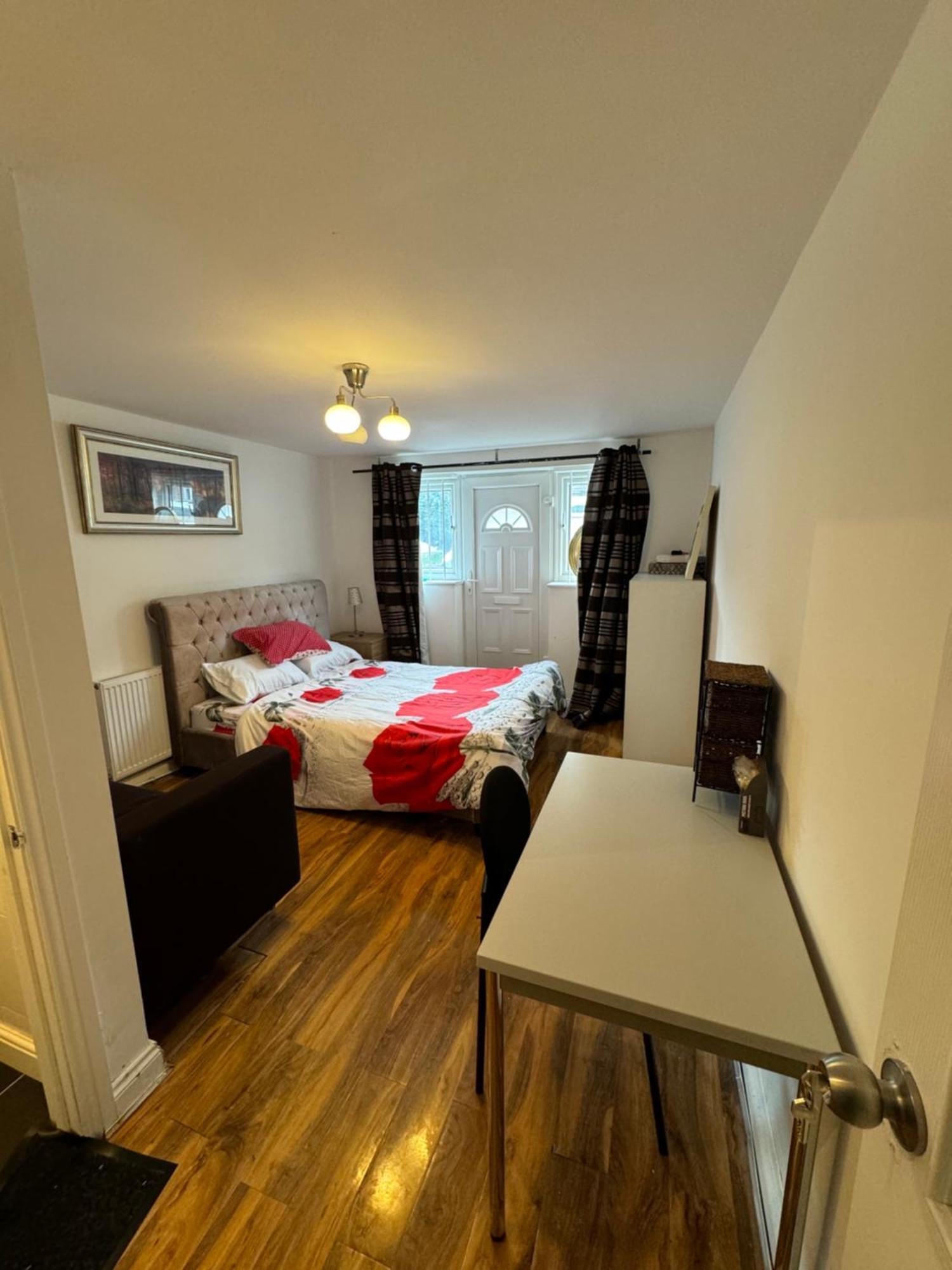 Transformative Housing Lismore Close Pensão Nottingham