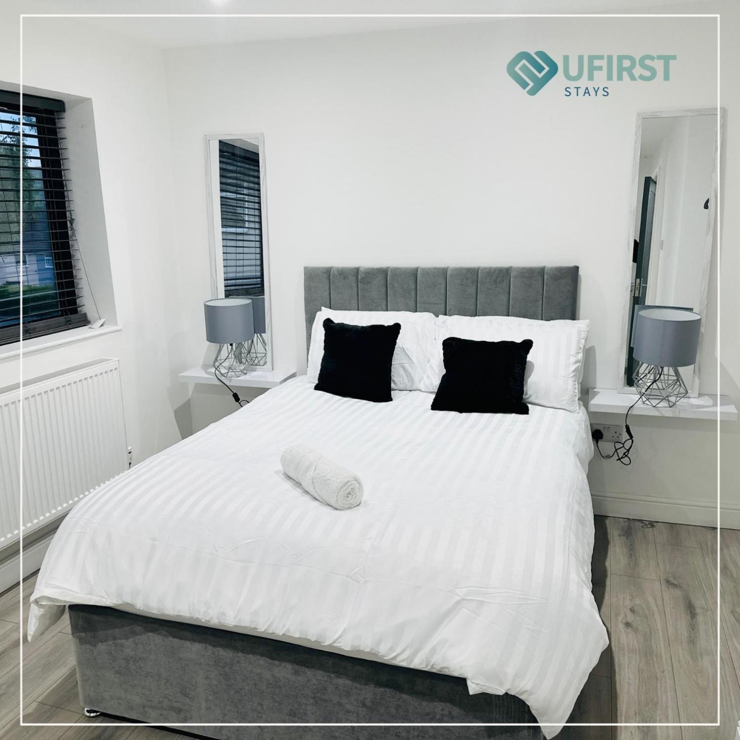 Luxury Meets Ease 4-Bed Home In Gedling - Near Colwick Country Park, Victoria Retail Park, City Centre & Nottingham Racecourse *