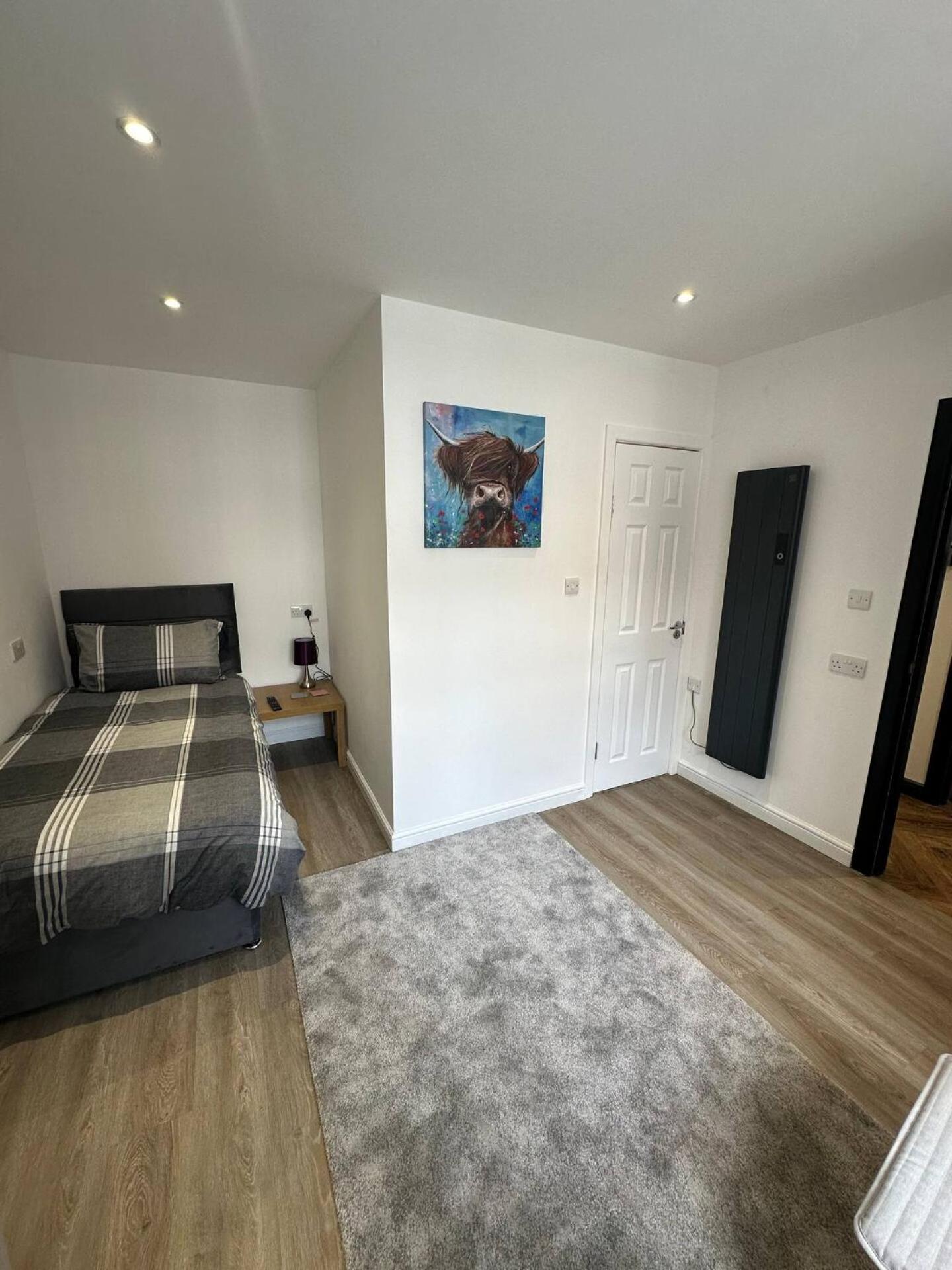 Private En-suite Bath For Solo #4 Nottingham