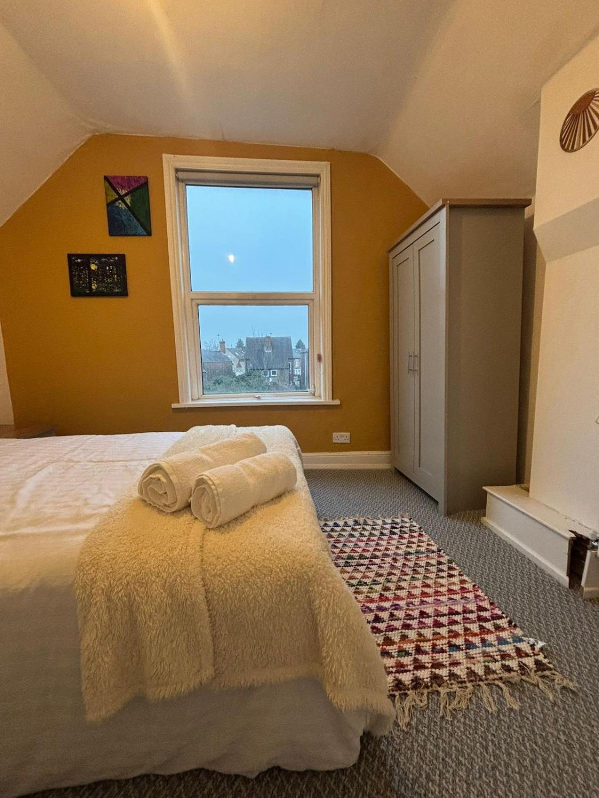 Holiday home 5 Bed At Hub Nottingham