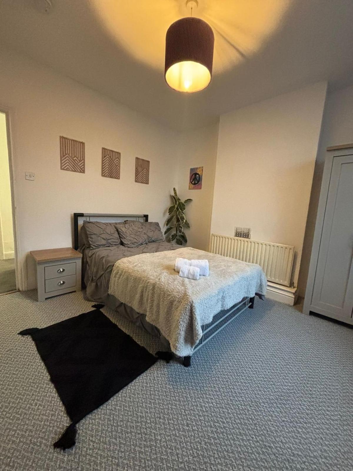 5 Bed At Hub *
