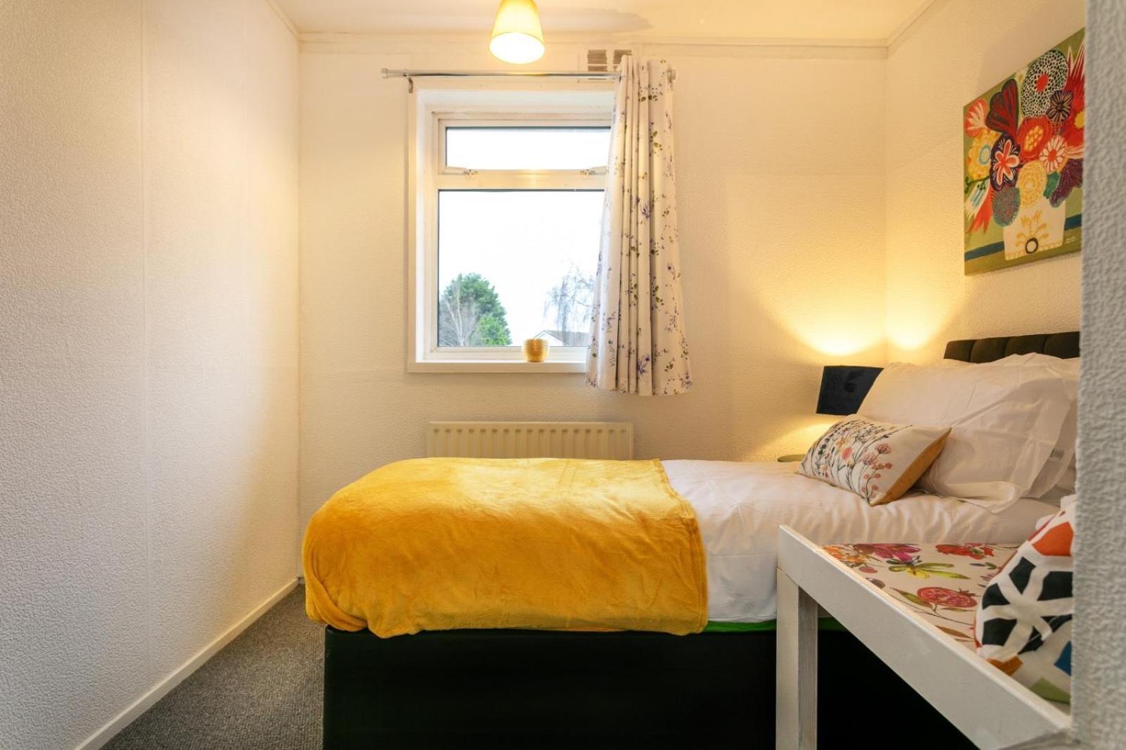 Holiday home 3br-5guests-parking-netflix-10mincentralnottingham *