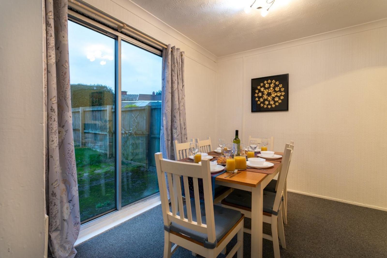 3br-5guests-parking-netflix-10mincentralnottingham Nottingham
