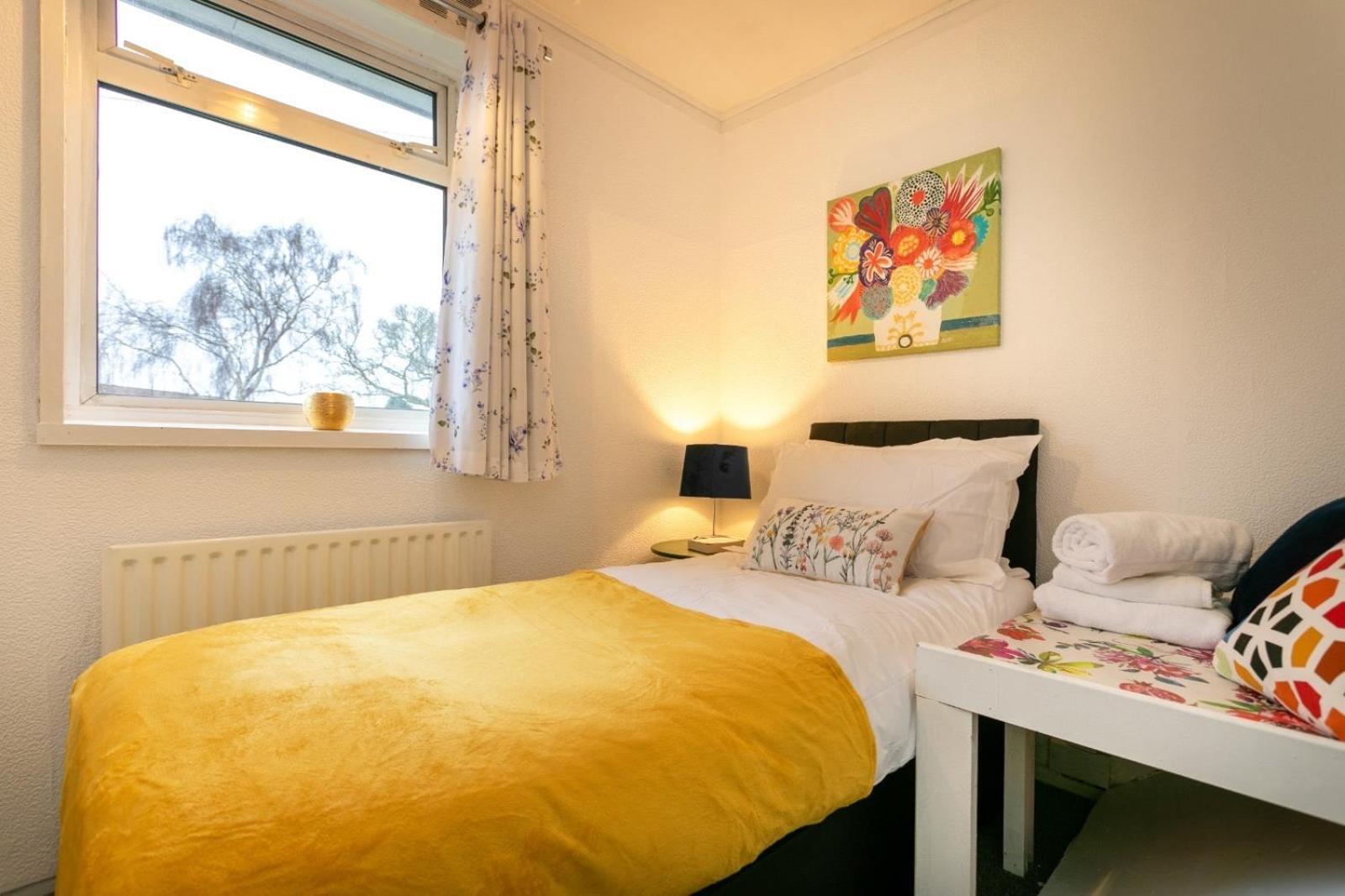 3br-5guests-parking-netflix-10mincentralnottingham Holiday home *
