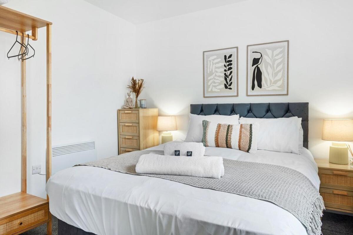 Lovely Refurbished 2 Bedroom Apartment Nottingham