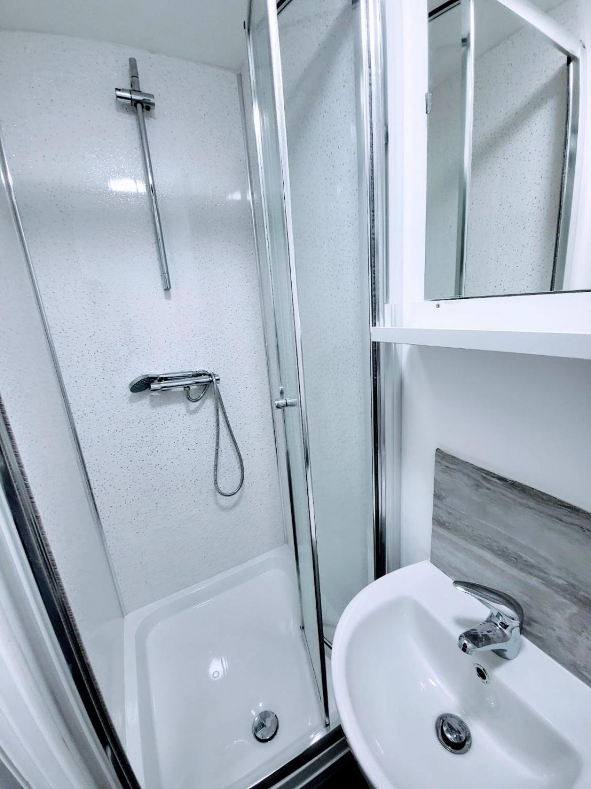 Guest house Comfortable - 54 Burns Street *