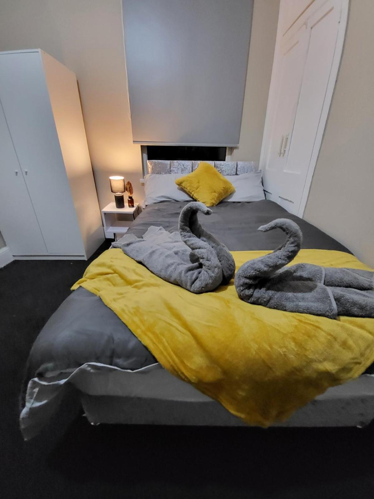 Comfortable - 54 Burns Street