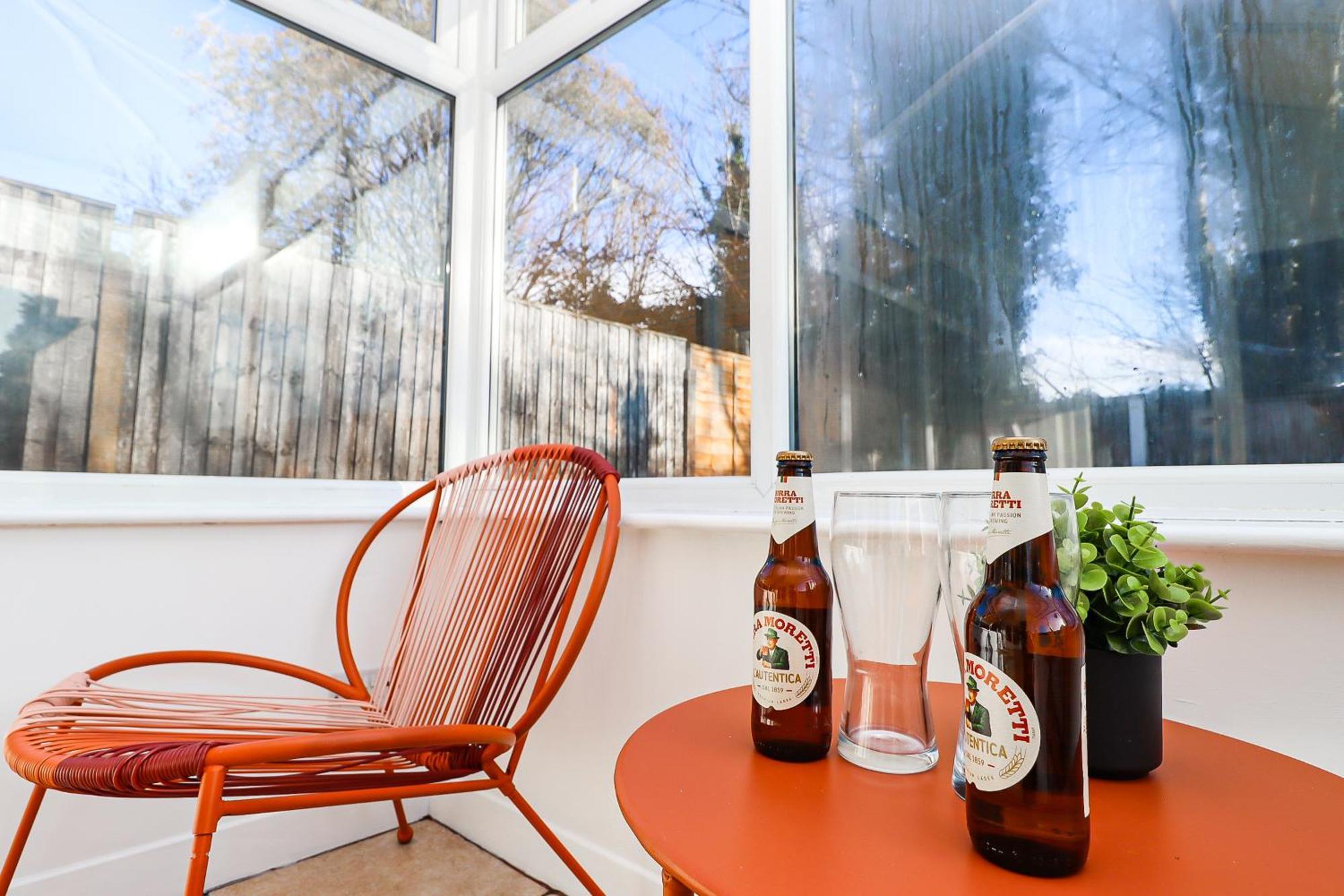 Holiday home 3br - Private Parking - Monthly Discounts *