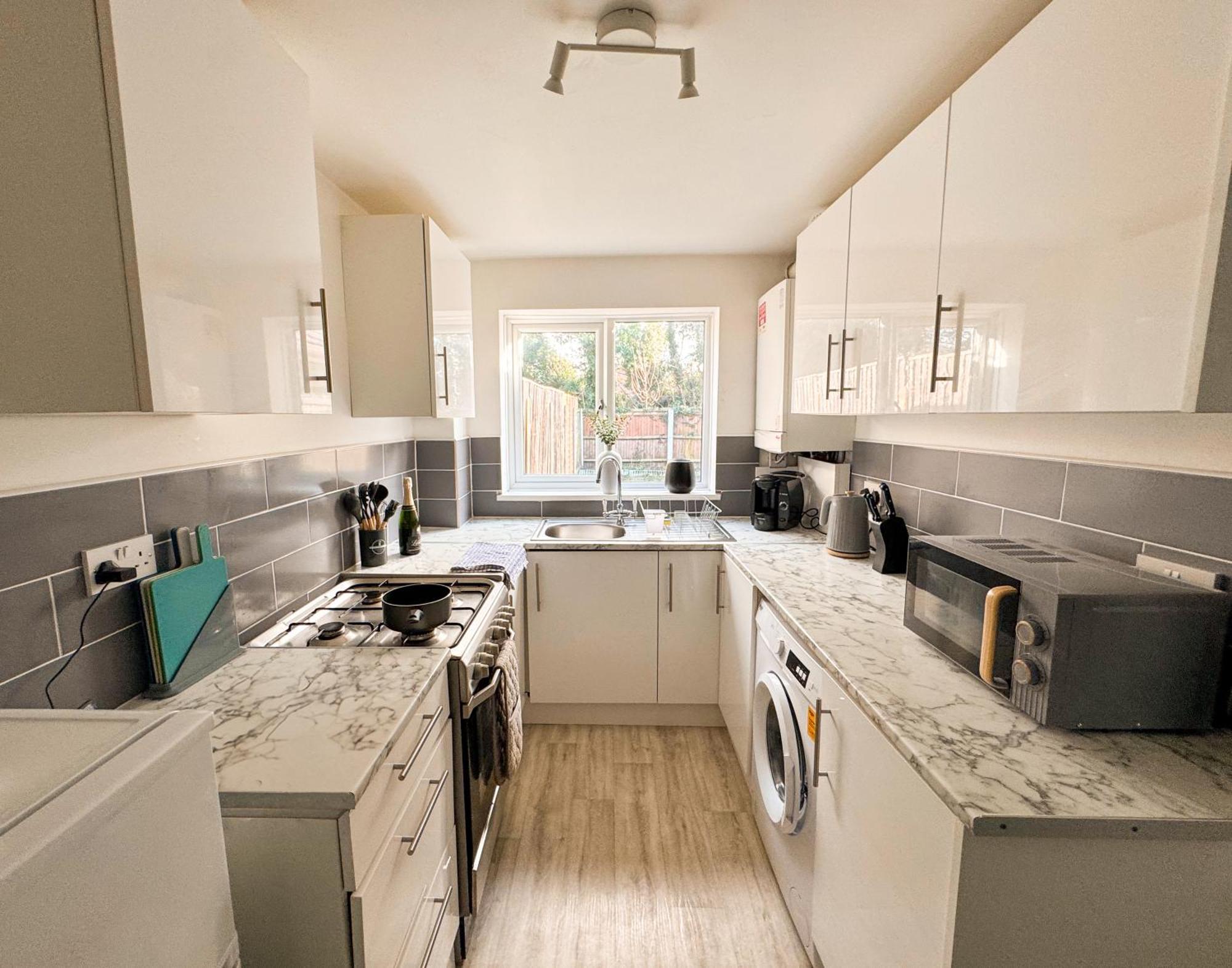3br - Private Parking - Monthly Discounts Holiday home