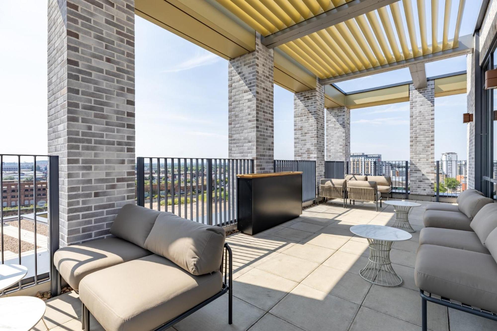 For Student Only Lively Spacious In Winfield Court *