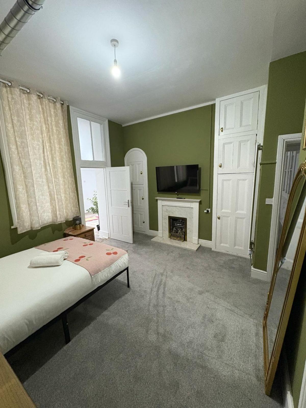The Newcastle Cozy & Modern Flats In The Park Estate * Nottingham