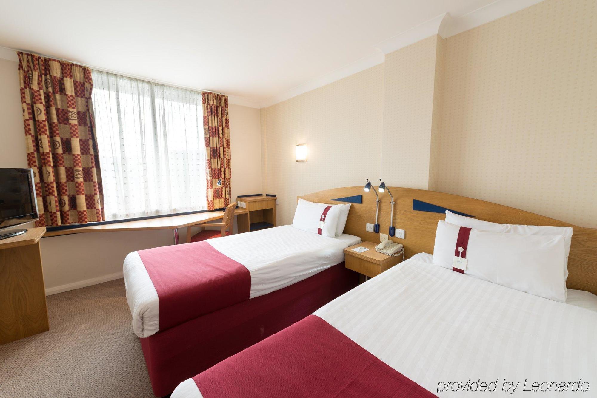 Premier Hotel 3*